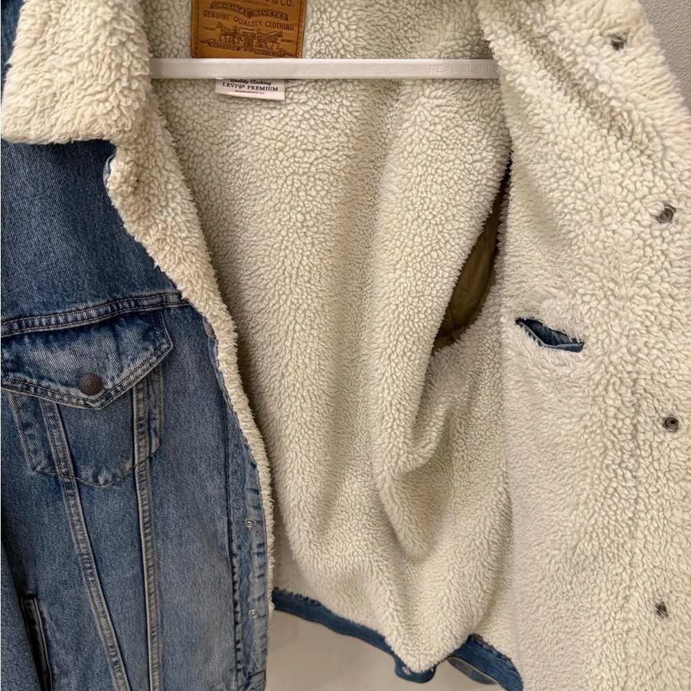 Levi's Type III Blue Denim Sherpa Trucker Jacket - Picture 7 of 8